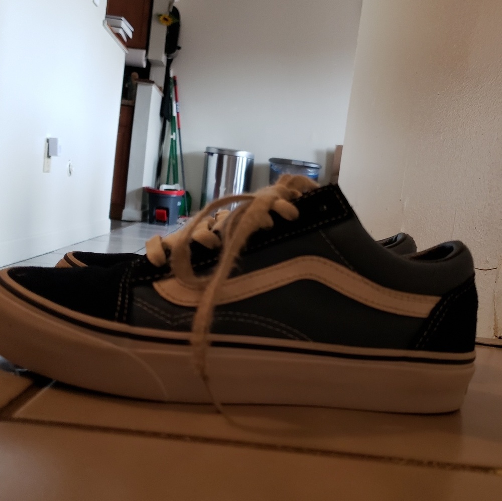 Sneakers - Picture 2 of 3